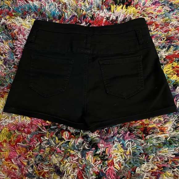 High waist shorts - Picture 2 of 2